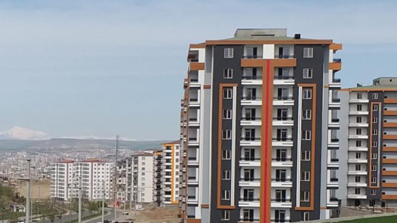 BATMAN’DA KİRALAR ALTINLA YARIŞIYOR!