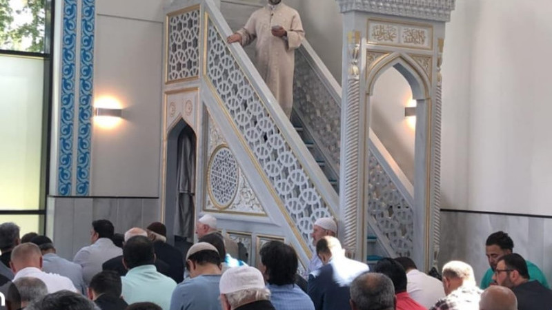 CUMA HUTBESİNDE YAĞMUR DUASI EDİLDİ