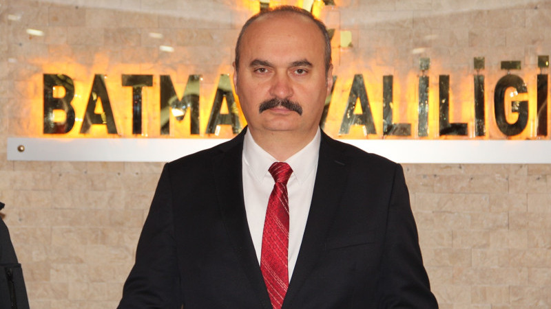 Vali Canalp, “Atatürk’ün vizyonu yolumuzu aydınlatmaya devam ediyor”