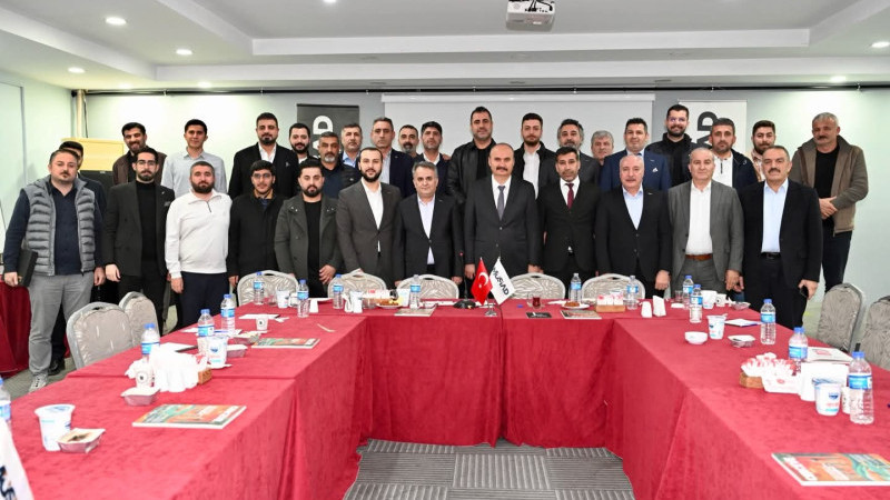 Vali Canalp, MÜSİAD Batman Şubesi Dost Meclisi programına katıldı