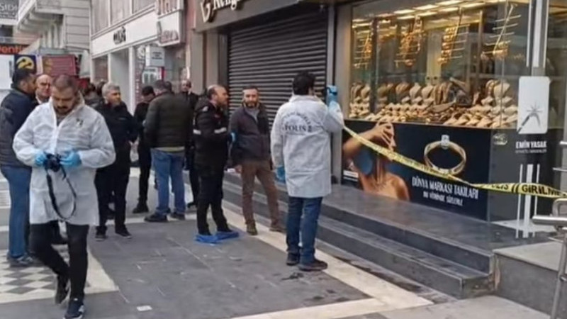 Batman’da kuyumcu soygunu : Maskeli şahıslar altınlarla kaçtı