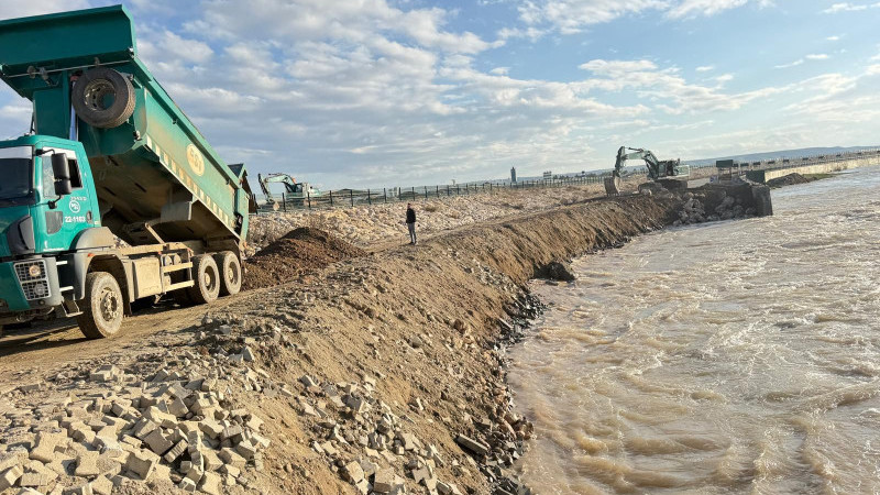 BATMAN BARAJI’NDA KONTROLLÜ SU SALINIMI