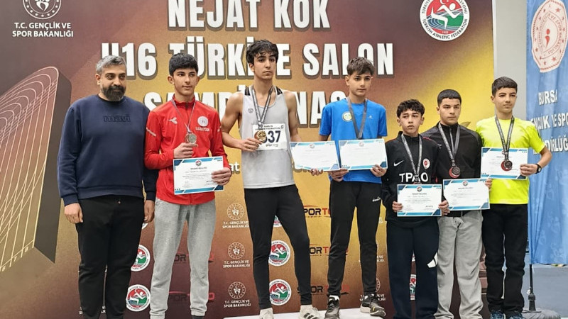 PETROLSPOR’LU ATLETLERDEN MADALYA YAĞMURU