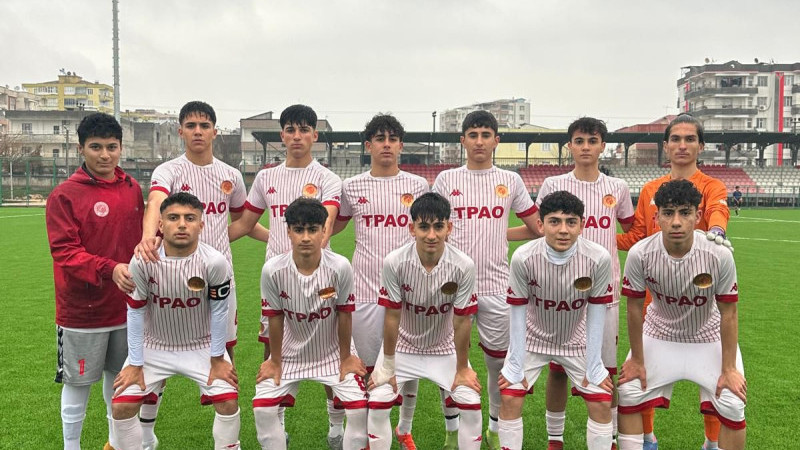 PETROL’ÜN ALTIN NESLİ : 25 MAÇLIK MARATON ŞAMPİYONLUKLA TAÇLANDI