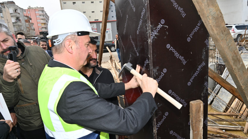 CANALP, ''BATMAN SAĞLIKTA ATILIM YAPIYOR''