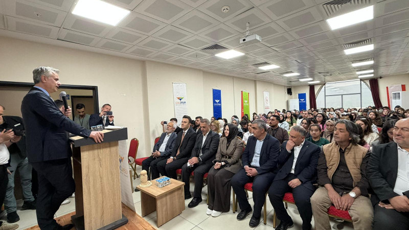 AK PARTİ HEYETİ HASANKEYF’TE GENÇLERLE BULUŞTU