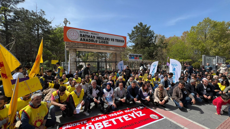 OKULLARDA ŞİDDET ALARMI,  GÜVENLİK VE EĞİTİM POLİTİKALARI YENİDEN TARTIŞILIYOR