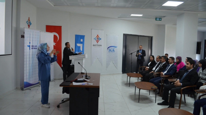 BATMAN’DA ENGELLER KALKIYOR : EĞİTİM PROGRAMINA YOĞUN İLGİ