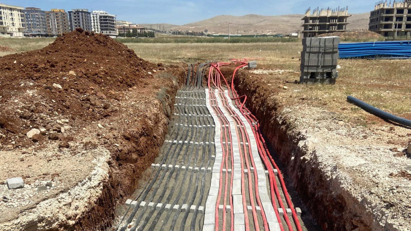 ERGANİ’DE ENERJİ ALTYAPISI GÜÇLENİYOR