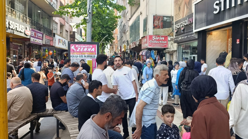 VATANDAŞLAR UMUMİ TUVALET İSTİYOR