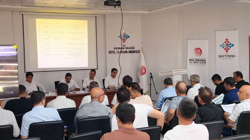 MAHALLELERİN TALEPLERİ MASAYA YATIRILDI 