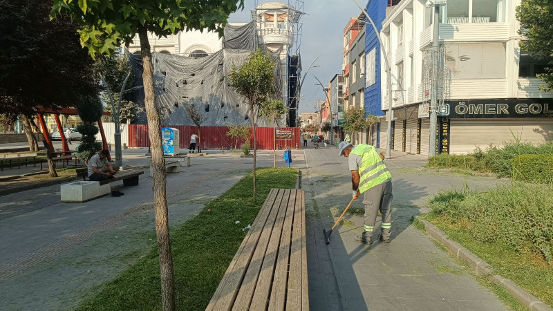 8 AYDA 24 BİN KİLOMETRE YOL SÜPÜRÜLDÜ