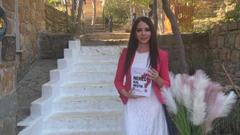 KÖKSOY'UN EDİTÖRLÜĞÜNDEKİ KİTAP RAFLARDA