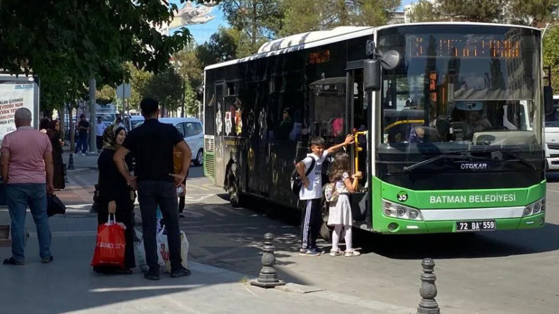 9,5 AYDA 10 MİLYONDAN FAZLA YOLCU TAŞINDI
