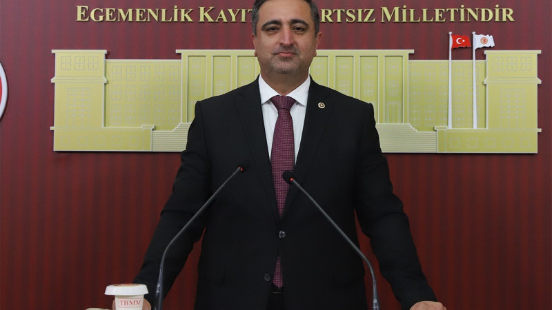 RAMANLI'DAN 'FON KRİZİ' TEPKİSİ