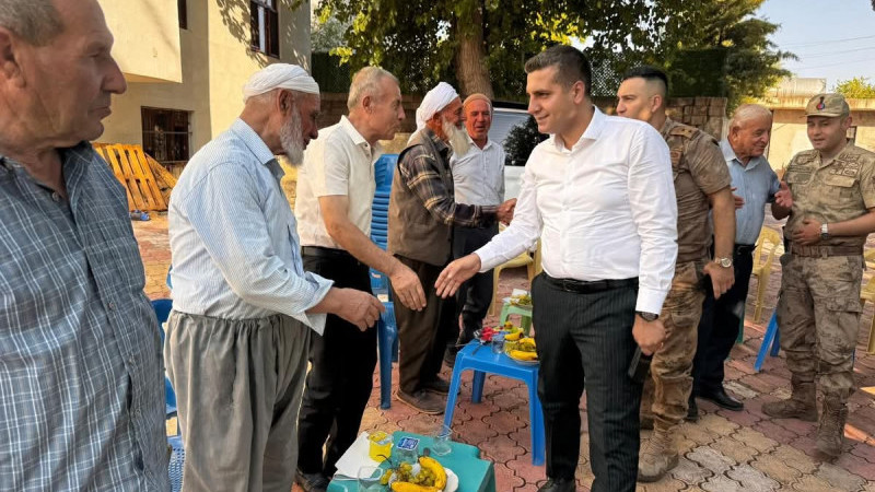 KAYMAKAM BÖÇKÜN KÖYLÜLERİ DİNLİYOR