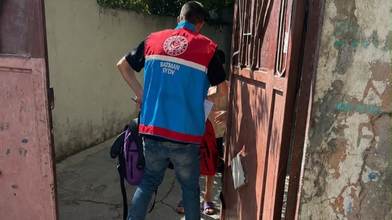 VALİLİK’TEN 5 BİN ÖĞRENCİYE KIRTASİYE DESTEĞİ
